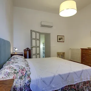 Torre Donati By Mmega Apartment